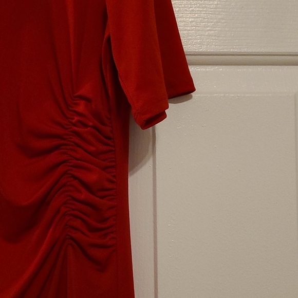 Dress - Picture 3 of 4